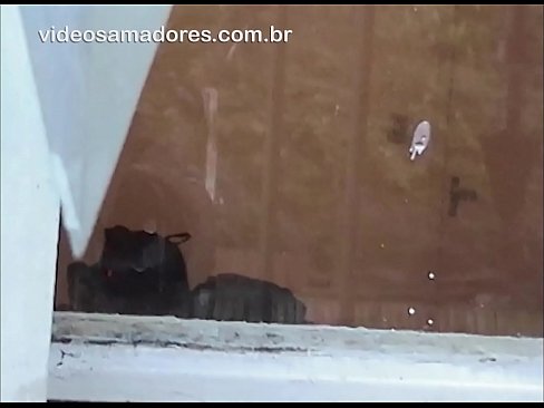 ❤️ Hombre cachondo mirando a su novia con otro chico, grabando un vídeo de follada sin molestar a la pareja ❌  Sexo en es.truedating.top ❌️