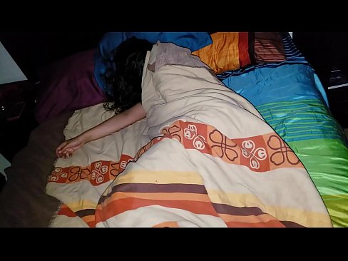 ❤️ Hijastro regañando a su joven madrastra mientras duerme ❌  Sexo en es.truedating.top ❌️